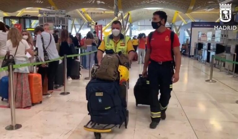 Salen hacia Haití un bombero regional, un enfermero del Samur y 2 bomberos barceloneses