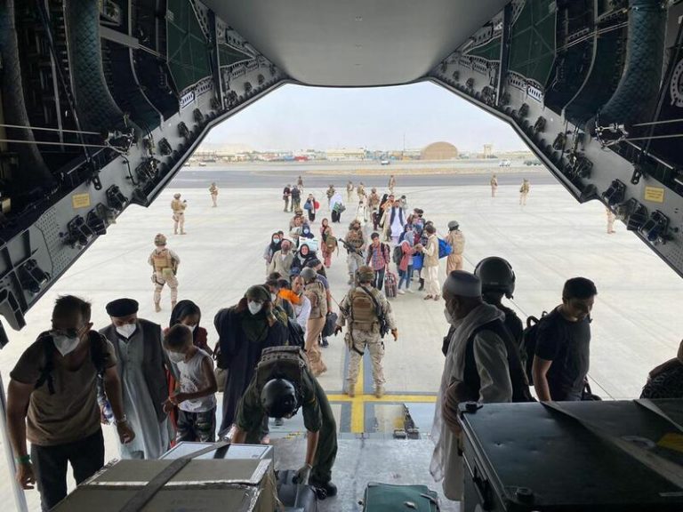 Militares piden que la evacuación de Afganistán sea «efectiva antes que rápida»