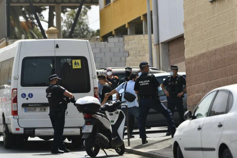ONG migrantes y antirracistas pide la dimisión de Marlaska