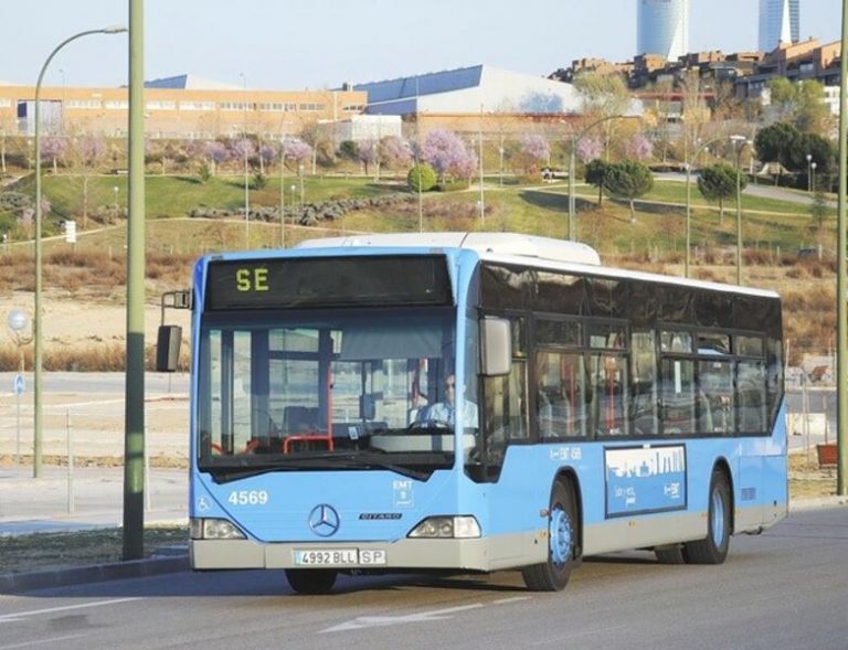 El Gobierno reparte 1.000 millones a ayuntamientos para mejorar el transporte