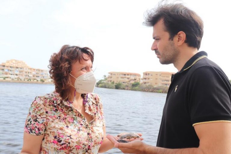 Marín (UP): «Los diputados de la Asamblea no pueden seguir de vacaciones mientras el Mar Menor se muere»