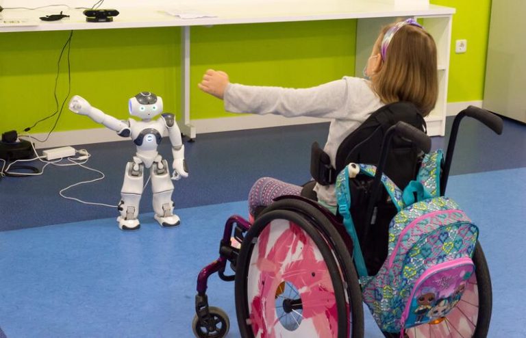 Los parapléjicos ensayan con robótica para reducir sesiones de rehabilitación