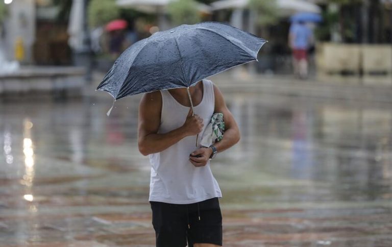 Protección Civil alerta por lluvias fuertes tormentas en amplias zonas de la Península