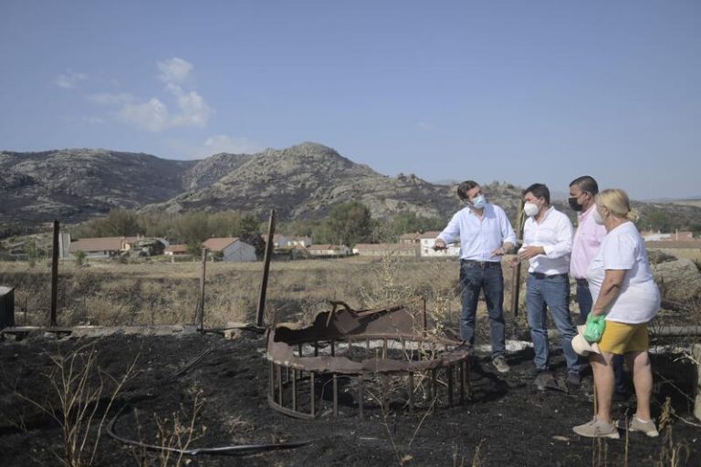 Casado reconoce un «acierto» del Gobierno declarar zona catastrófica a las zonas afectadas por los incendios