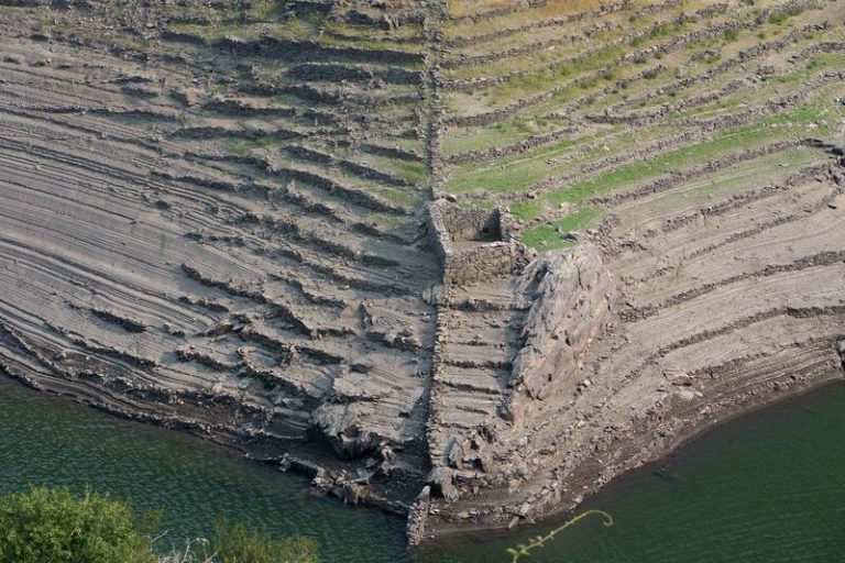 La Xunta de Galicia: En el embalse de Belesar ya no hay agua embalsada