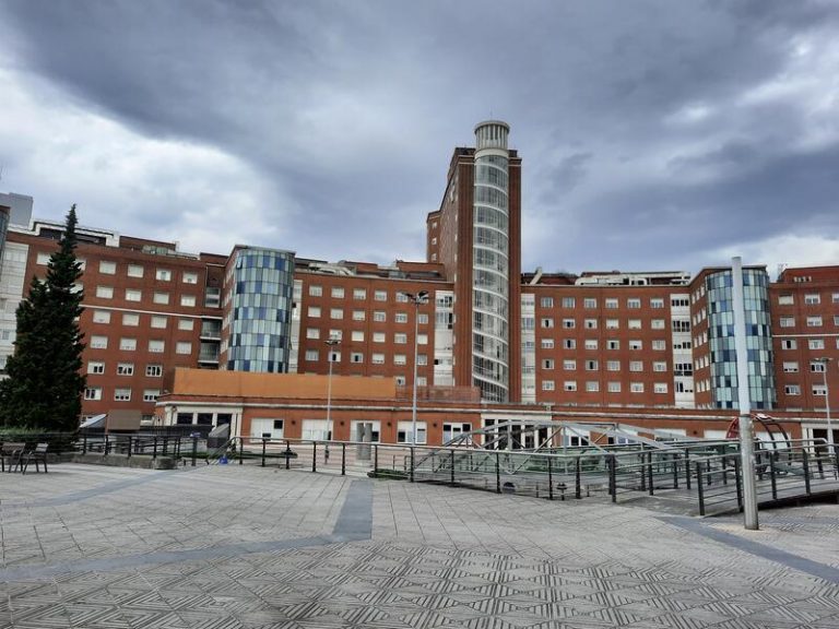 Trasladado a planta el joven agredido brutalmente en Amorebieta