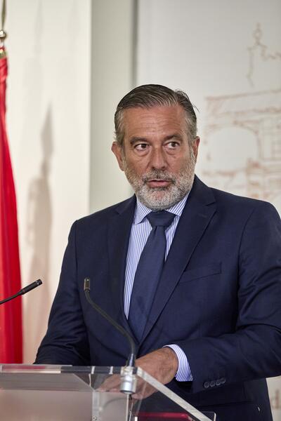 Madrid reprocha al Ministerio que la vuelta a clase «no se prepara el 25 de agosto»