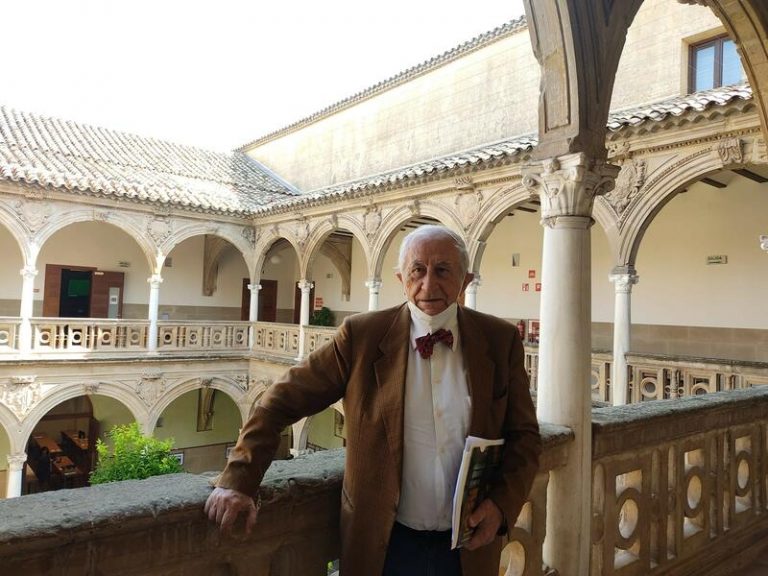 Inocencio Arias: «Biden no desprecia a Sánchez, lo ignora porque no le interesa su personaje»