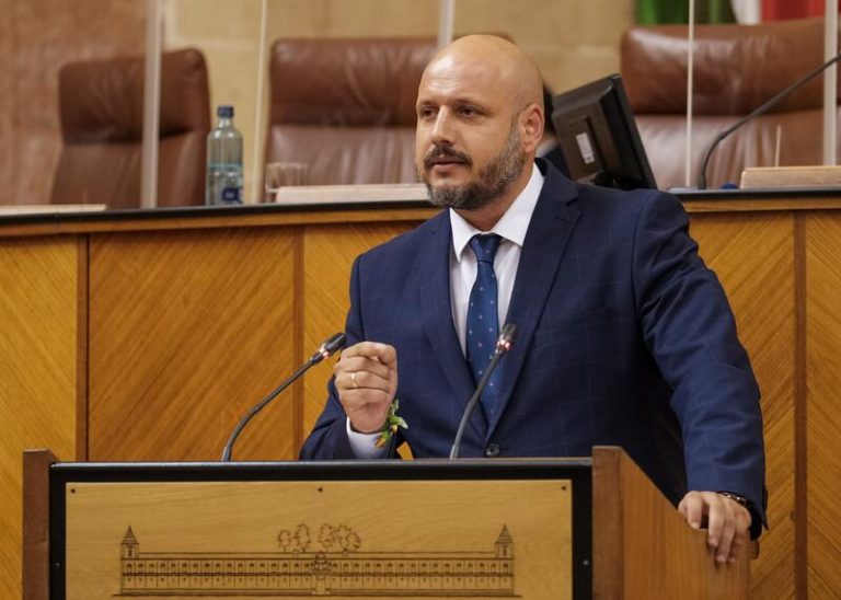Vox acusa a la Junta de «alimentar inmigración ilegal e inseguridad»