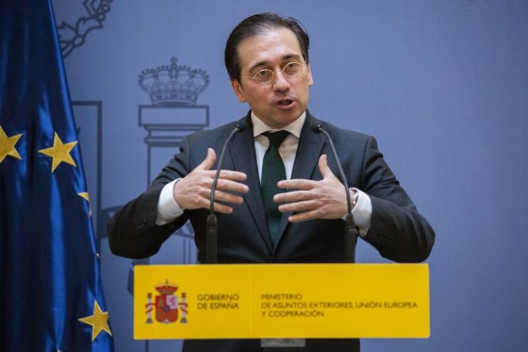 Albares comparece el lunes en el Congreso para hablar de Afganistán