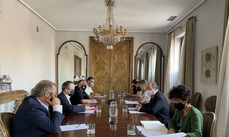 Iceta, comprometido a convocar la primera reunión de la Comisión Interministerial del Estatuto del Artista