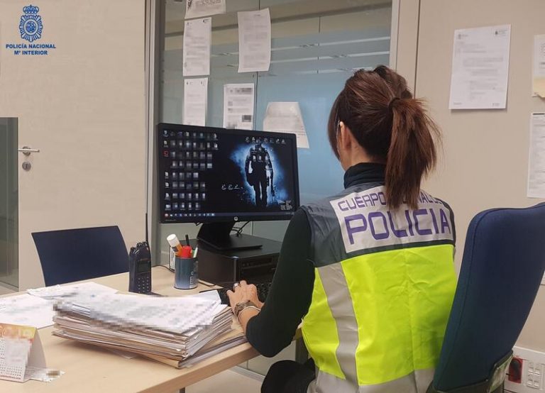 La Policía alerta de una estafa mediante SMS que simulan ser de bancos