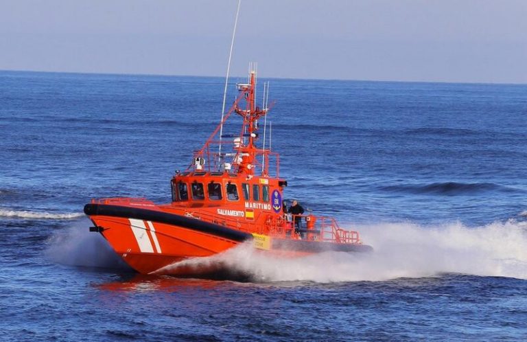 Nueve heridos, uno de ellos un niño en estado grave, al encallarse un ferry en un islote entre Ibiza y Formentera