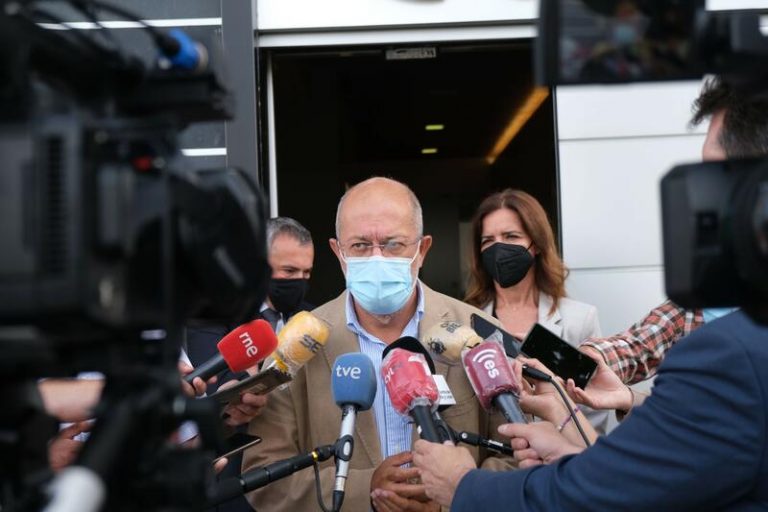 Igea, sobre las exhumaciones en Villadangos: «La Ley ni se discute ni se negocia»