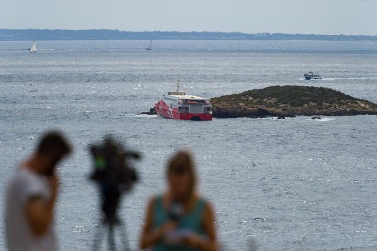 Armengol lanza un mensaje de tranquilidad sobre gestión del accidente del ferry
