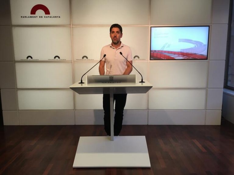 Los comuns ven el diálogo y los presupuestos como «oportunidades para enderezar el rumbo»