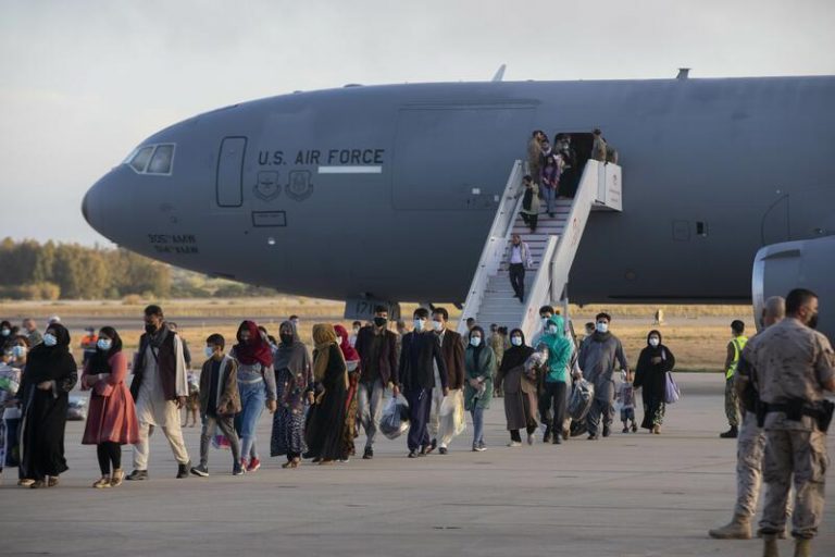 La base de Morón sigue sin acoger todavía a refugiados afganos