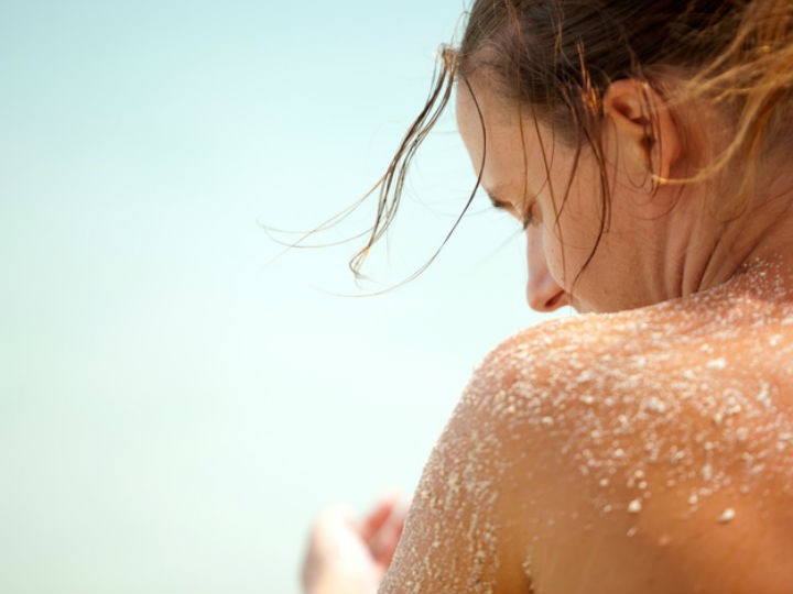 ¿Cómo Usar Y Preparar El Exfoliante Con Arena De Playa?