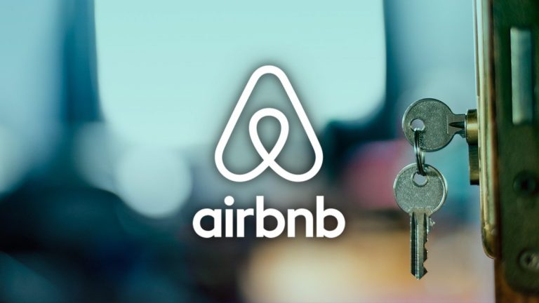 Airbnb bloquea reservas de 50.000 personas en España para evitar fiestas no autorizadas