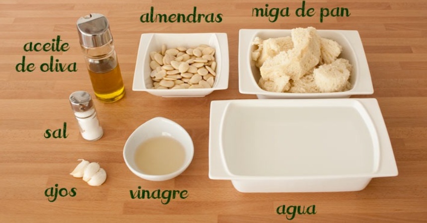 Ajo blanco: qué pan usar y cómo para que quede una mezcla fina