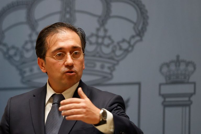 Albares completa su equipo en Exteriores