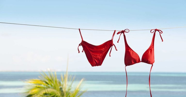 Cómo guardar los bañadores para que las gomas no se pasen