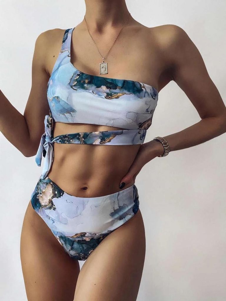 Bikini 3