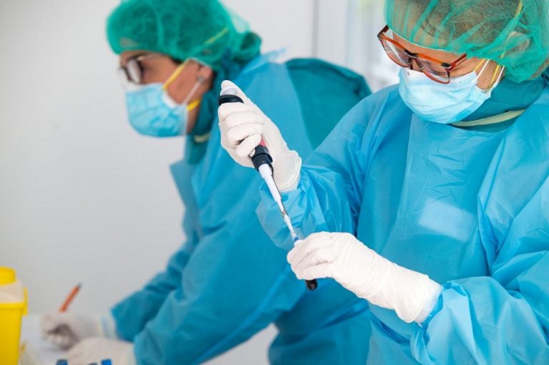Los nuevos casos descienden en Castilla-La Mancha con 979