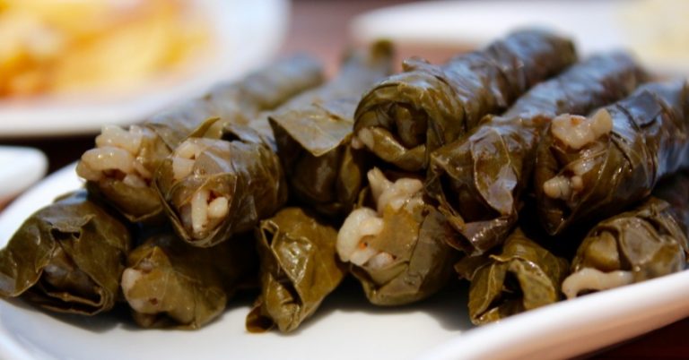 Cómo se hacen las dolmas turcas, el aperitivo que triunfa en las redes