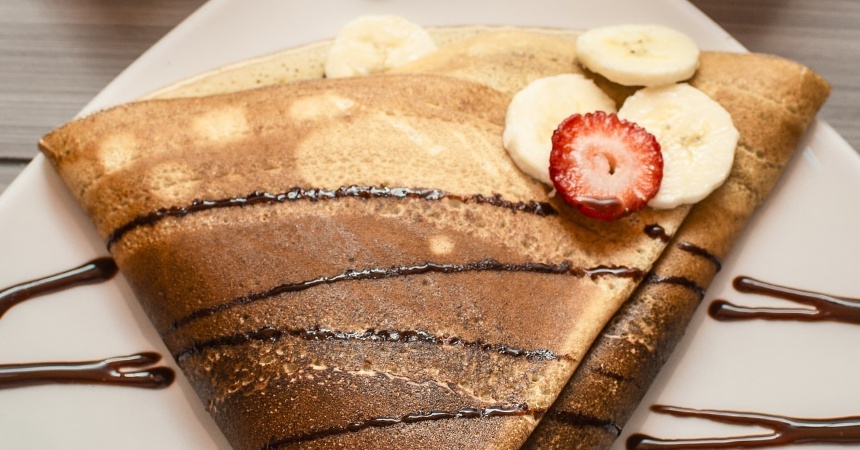 ¿Harto de hidratos de carbono? Prepara unos crepes sin harina para chuparte los dedos
