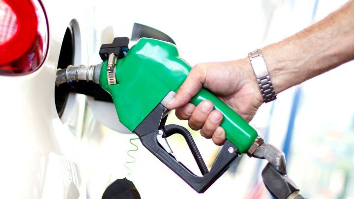 DGT: la multa que te pondrán si haces esto en las gasolineras