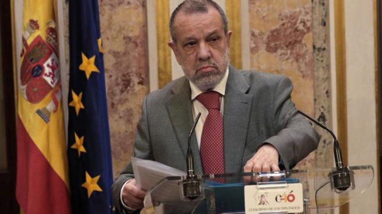 El Defensor del Pueblo pide una solución para quienes no puedan conseguir el Certificado COVID