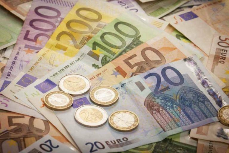 El Tesoro espera captar este jueves hasta 5.750 millones en bonos y obligaciones del Estado