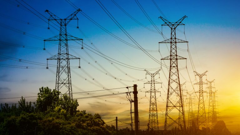El precio de la luz se dispara este martes a un nuevo máximo histórico
