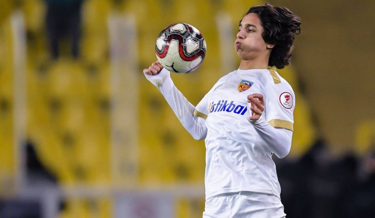 ¿Quién es Emre Demir y por qué quiere ficharle el Barça?