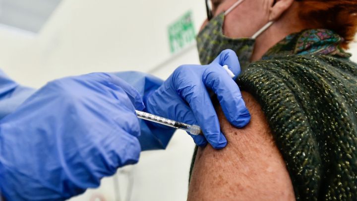 Euskadi anota 1.048 nuevos casos y sigue reduciendo la incidencia