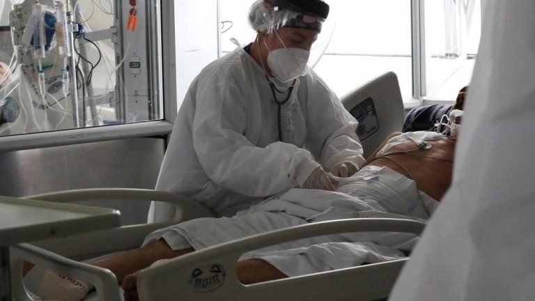 Extremadura notifica 291 nuevos positivos, un fallecido y 13 nuevos hospitalizados