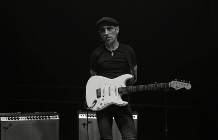Fito y Fitipaldis en ‘Cielo hermético’, su nuevo single