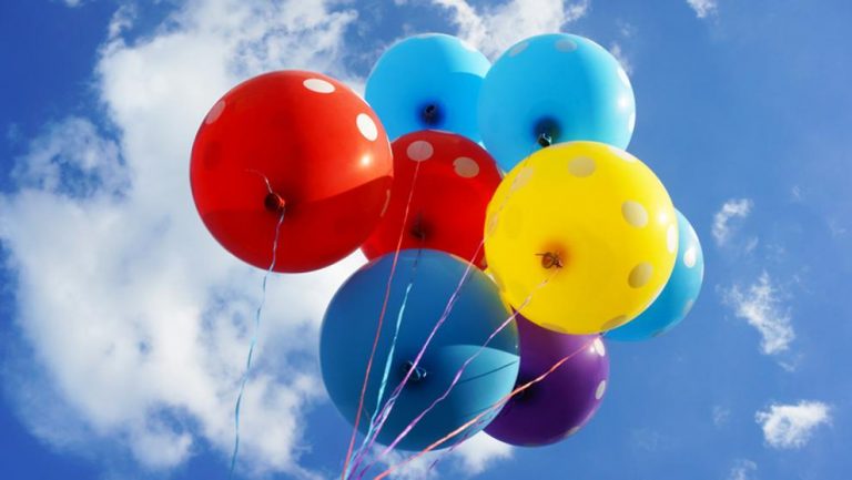 Cómo hacer flotar un globo sin helio