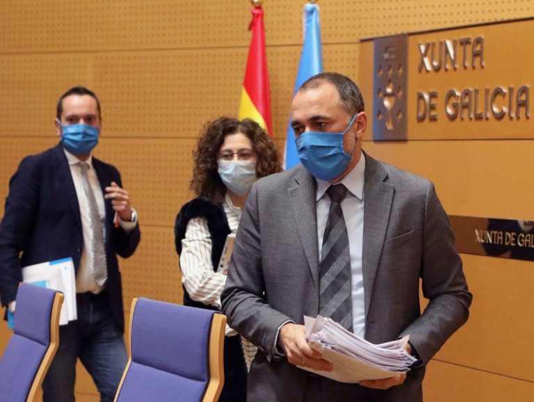 Galicia sitúa la mayoría de brotes en «fiestas privadas prohibidas»