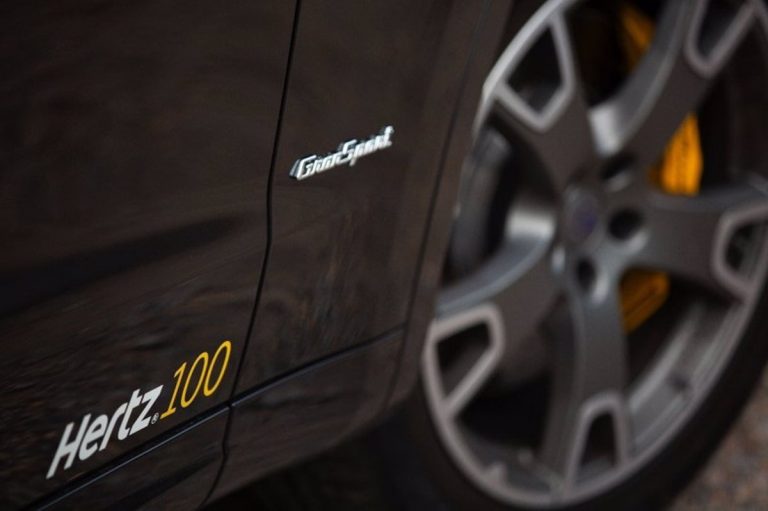 Hertz reduce sus pérdidas a 143 millones en el segundo trimestre