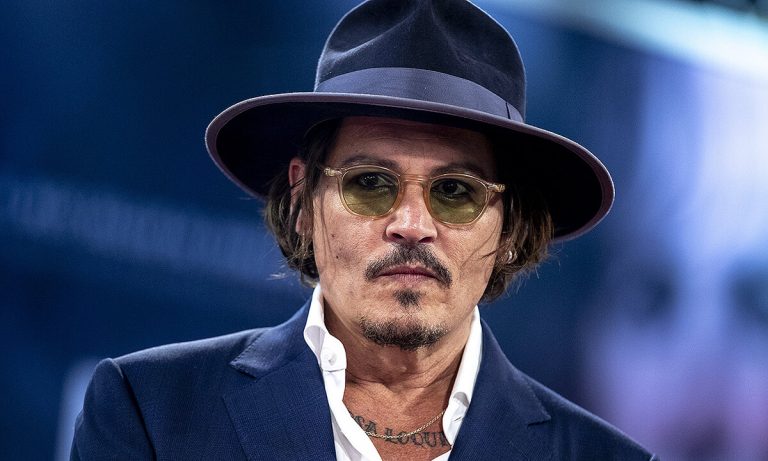 Mujeres cineastas lamentan la decisión del Festival de Cine de San Sebastián de dar el Premio a Johnny Depp