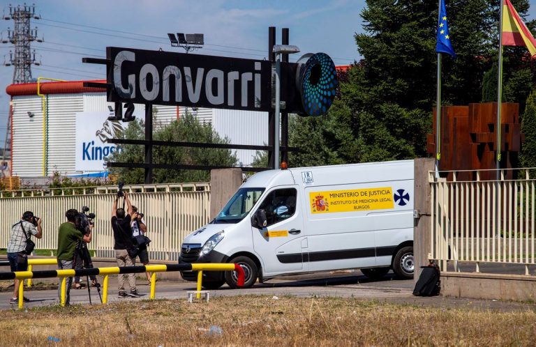 Muere un trabajador en Colesby otro es trasladado al hospital en Tui
