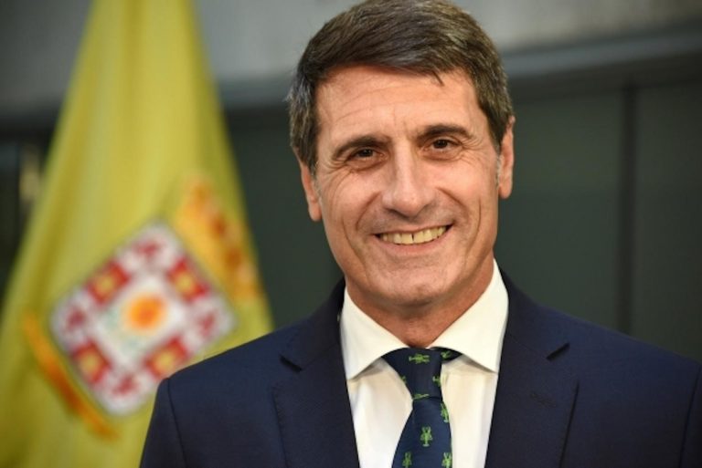 El Gobierno pide a la Junta andaluza «no llorar más» sobre la bilateral con Cataluña