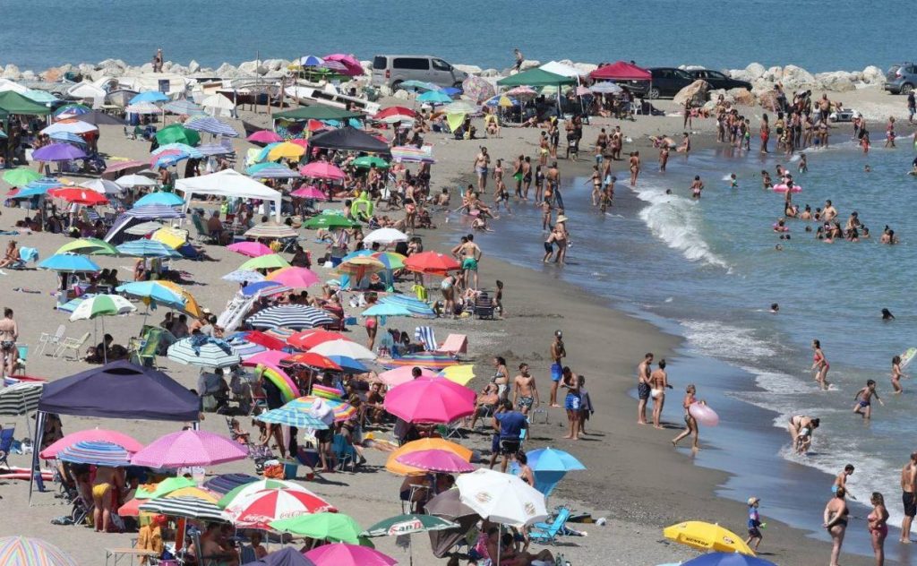 Playas De Almayate