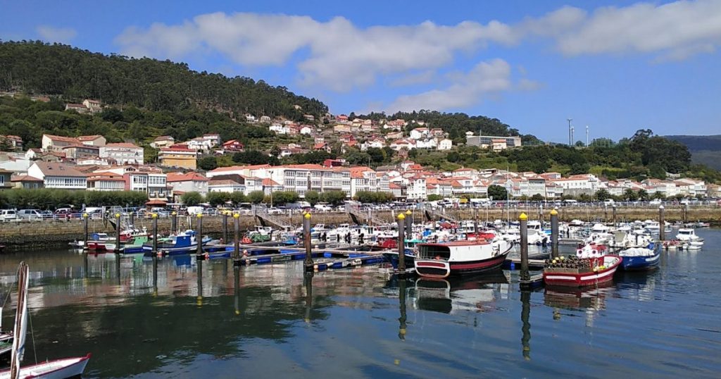 Pueblos mágicos de España que te encantará visitar este verano 11 Muros en Galicia
