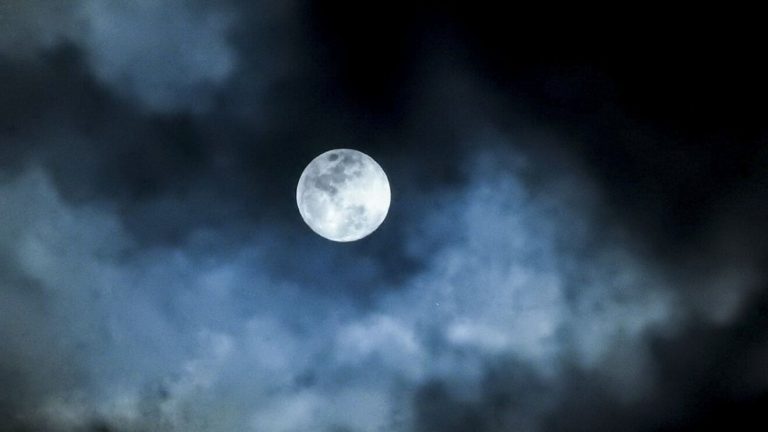 Qué es la luna azul
