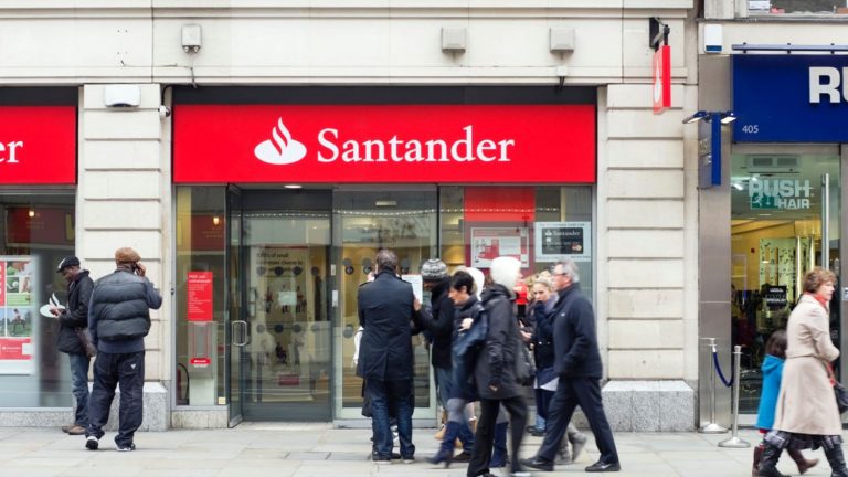 Santander y BBVA, premiados por ‘The Banker’ como entidades innovadoras