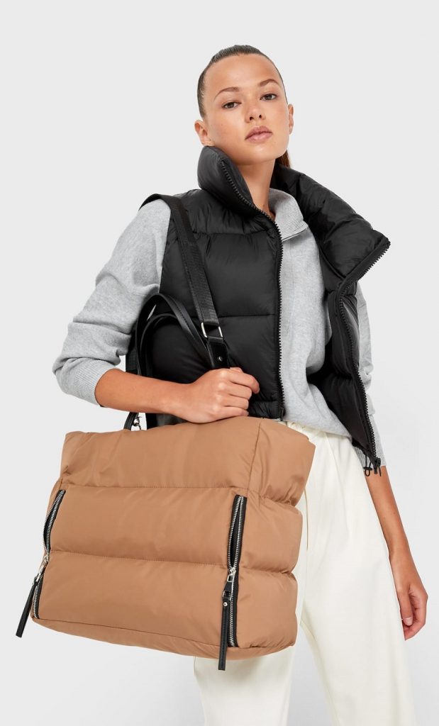 Stradivarius: La Bandolera Acolchada Más Cool Y Otros Bolsos Que No Puedes Perderte