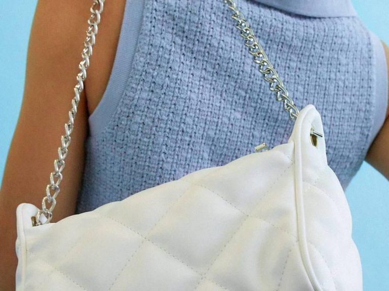 Stradivarius: la bandolera acolchada más cool y otros bolsos que no puedes perderte